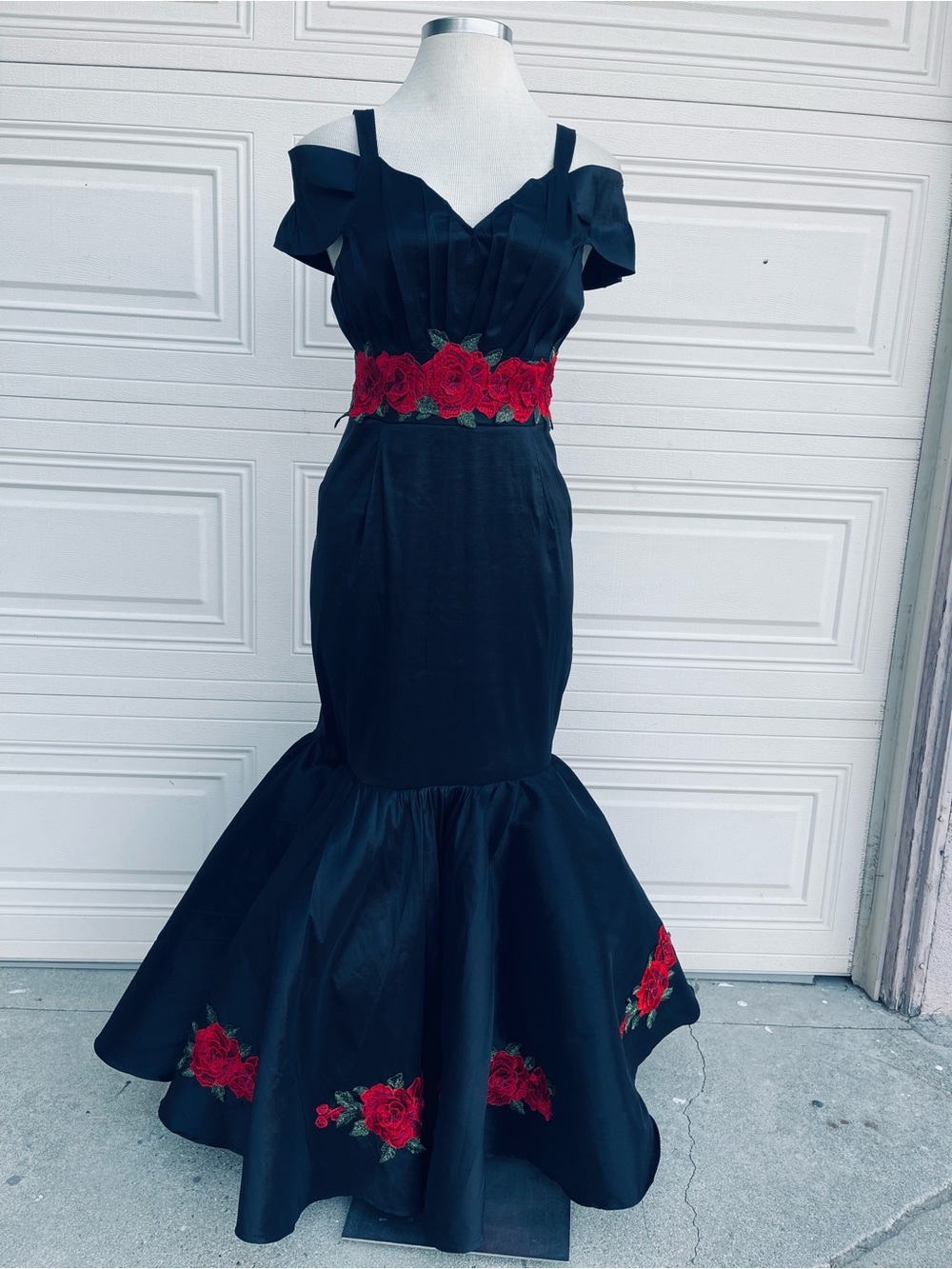 Black Mermaid Gown with Red Rose Appliqué